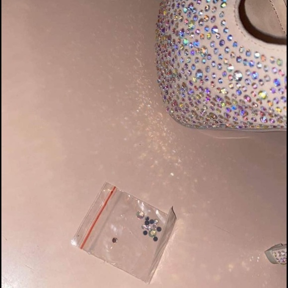 🔥HP🔥Crystal Embellished High Pageant Heel Pumps - Picture 5 of 5